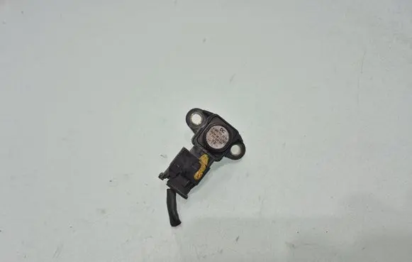 Mercedes-Benz B W245 Air pressure sensor A0061539928