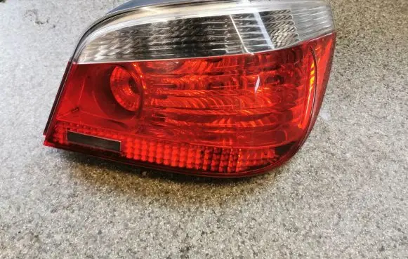 BMW 5 E60 E61 Rear/tail lights 6910768