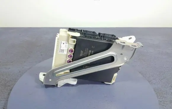 Lexus UX Other control units/modules 89221-76240
