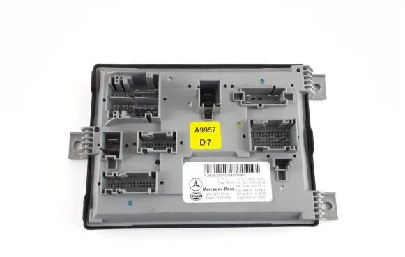 Mercedes-Benz E W213 SAM control unit A2139005320 A2139015306 A1679022001