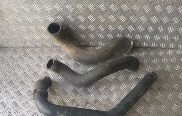 Volvo S80 Intercooler hose/pipe 30636784 6G9N6C646BB 30636785