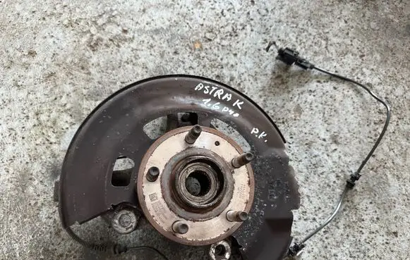 Opel Astra K Front wheel hub 13517459 557804735 2410400000000N