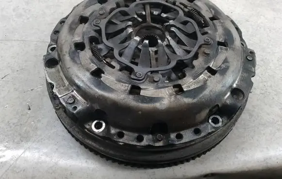 Audi A4 S4 B7 8E 8H Dual mass flywheel 03G141031H