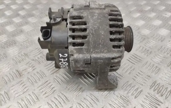 Toyota Verso Generator/alternator 8574045