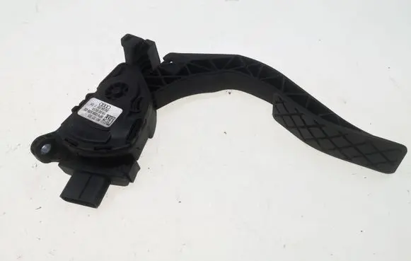 Audi A4 S4 B8 8K Accelerator throttle pedal 8K1721523