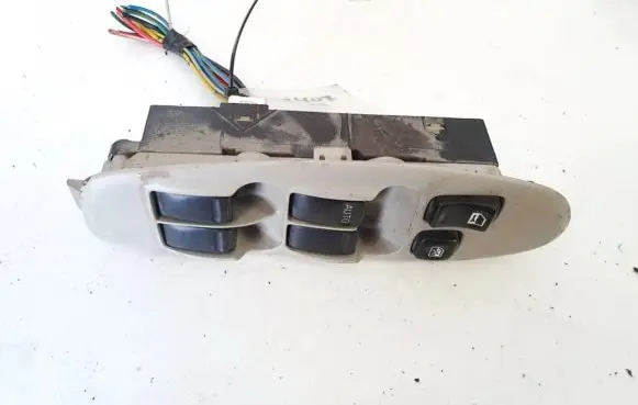 Nissan Almera Tino Electric window control switch 80961bu400