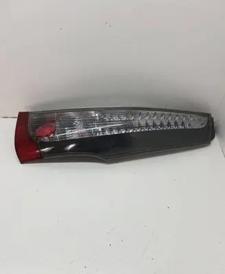 Mitsubishi Grandis Rear/tail lights 22087642