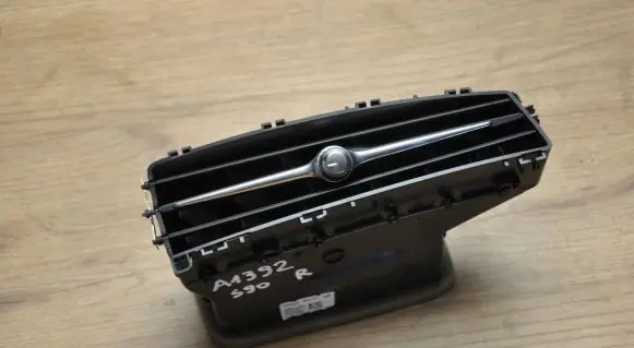 Volvo S90, V90 Dash center air vent grill 31366590
