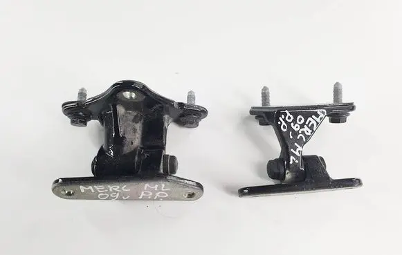 Mercedes-Benz ML W164 Front door hinge set 