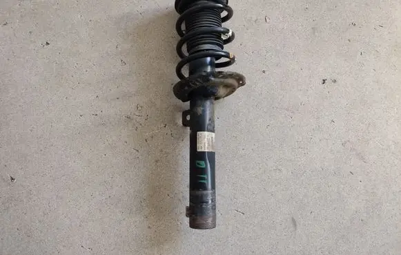 Audi TT TTS RS Mk3 8S Front shock absorber/damper 8S0413031D