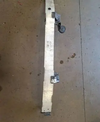Mercedes-Benz E W211 Front bumper cross member