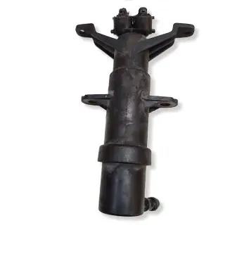 Volkswagen Touareg I Headlight washer spray nozzle 7L6955978