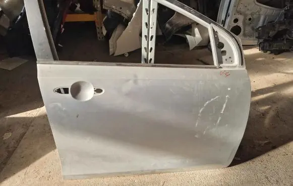 KIA Picanto Front door