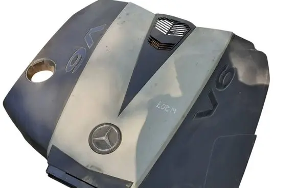 Mercedes-Benz E C207 W207 Engine cover (trim) A6420104267 4011353K