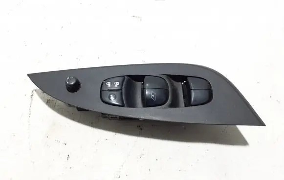 Nissan Pulsar Electric window control switch 809613ZL0A