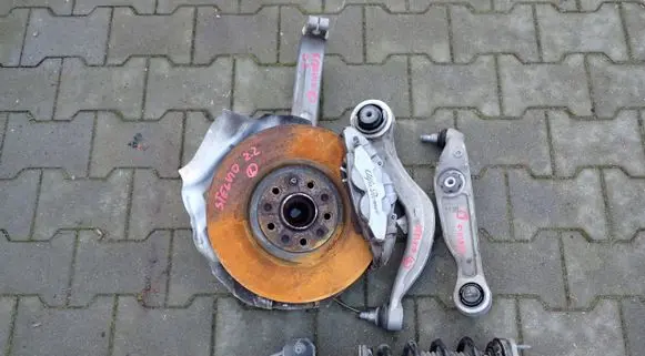 Alfa Romeo Stelvio Front wheel hub spindle knuckle AA10474