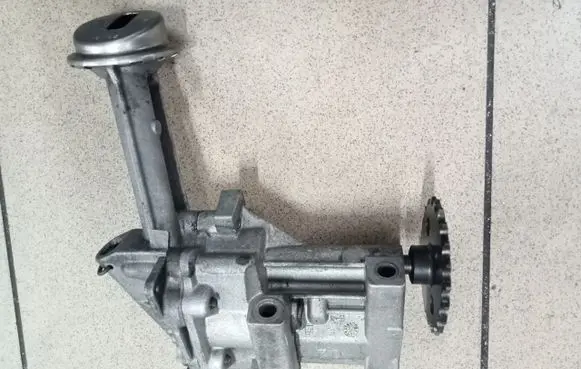 Nissan Qashqai Oil pump 8200307174