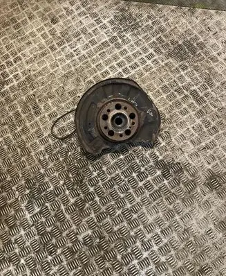 Mercedes-Benz E C207 W207 Rear wheel hub 2043500341 A2043500341