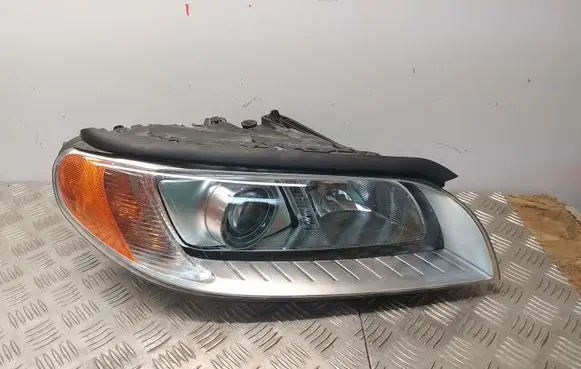 Volvo S80 Headlight/headlamp 31214348