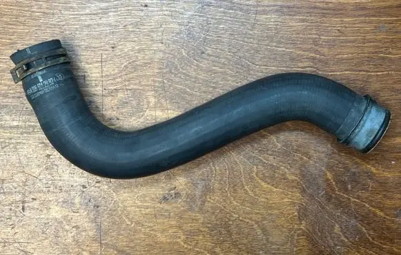 Mercedes-Benz Sprinter W906 Engine coolant pipe/hose A9065012982