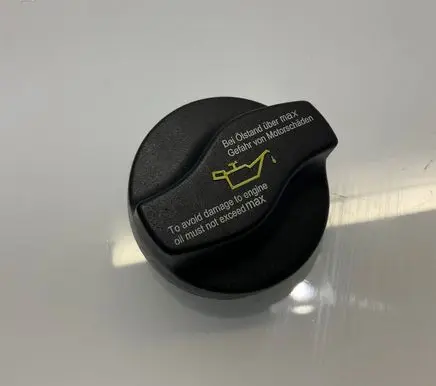 Mercedes-Benz E W211 Oil filler cap A0000100385 0000100385