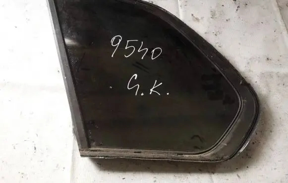 BMW X5 E70 Rear side window as3
