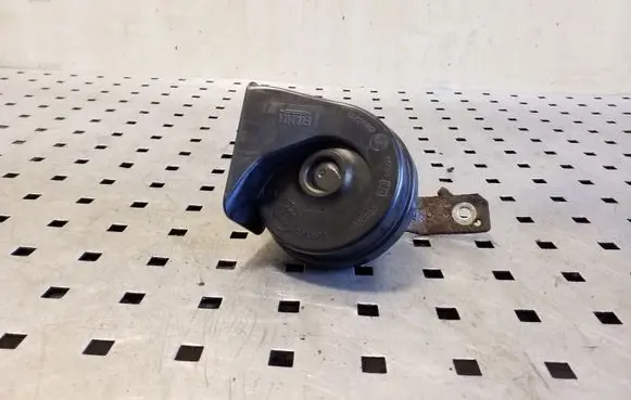 Volvo XC70 Horn signal 08635072