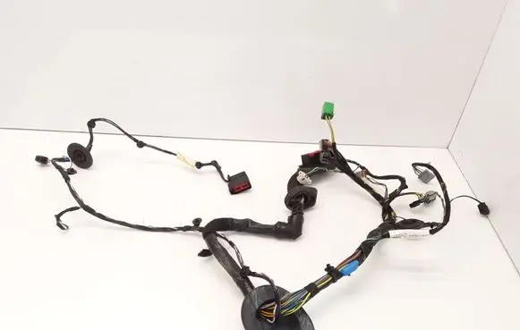 Land Rover Discovery 3 - LR3 Front door wiring loom 8H2214631FA 8H2214631