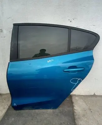 Ford Focus Rear door