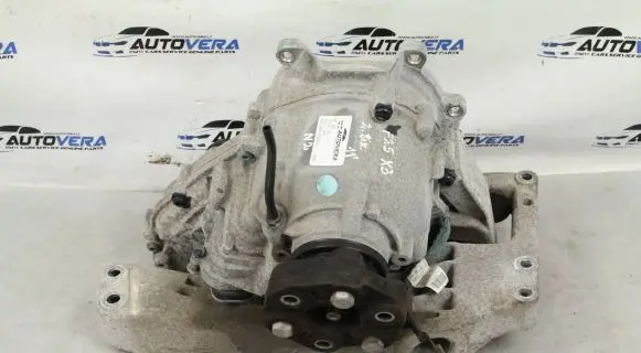 Gearbox transfer box case