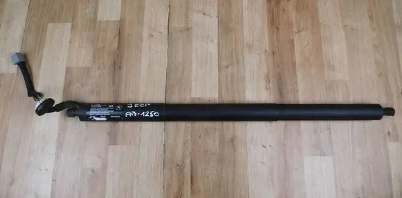 Jeep Grand Cherokee Tailgate strut 68231347AC