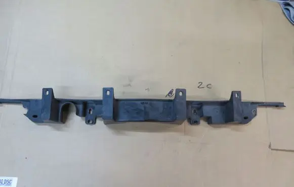 Opel Astra J Front bumper mounting bracket 13264478