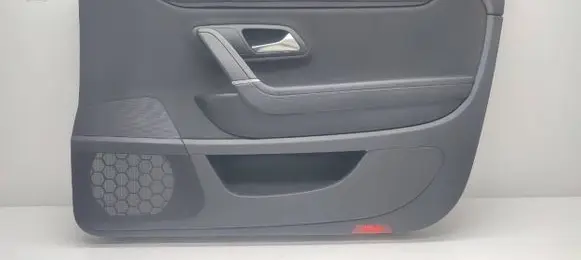 Volkswagen PASSAT CC Front door card panel trim