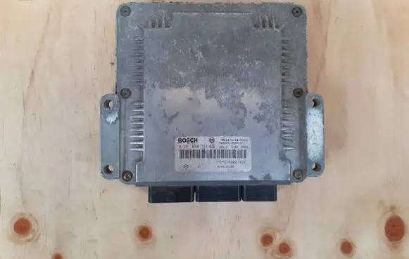 Renault Megane II Engine control unit/module ECU 0281010784-RENO 0281010784 8200091432