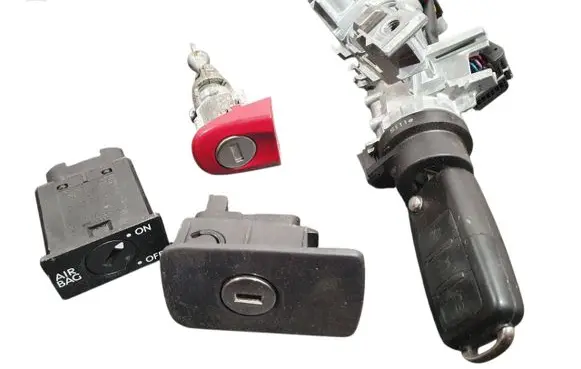 Engine ECU kit and lock set