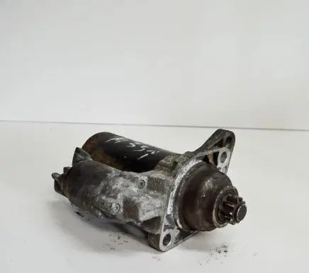 Volkswagen Golf VI Starter motor
