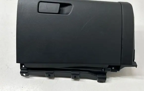Nissan Qashqai J12 Glove box 681026UN0A 685P36UN0A 685206UNOA