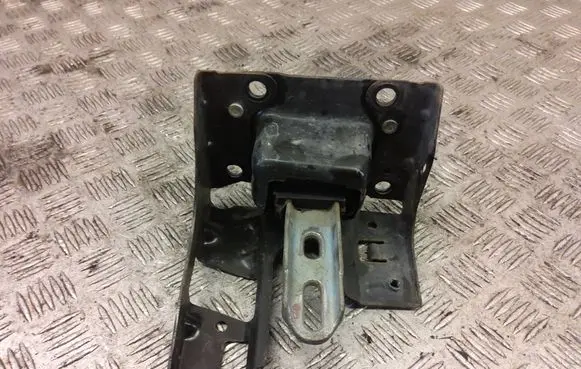 Peugeot 2008 I Gearbox mount 9801521580