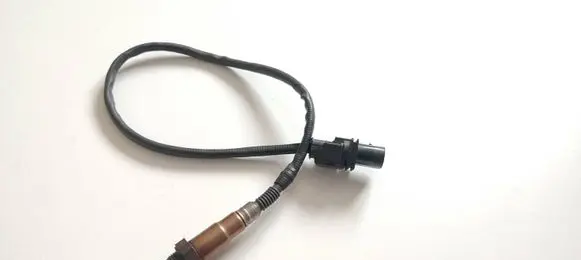 BMW 6 E63 E64 Lambda probe sensor 0258017028 1928404682