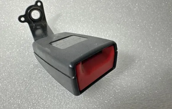 Audi A8 S8 D3 4E Rear seatbelt buckle 4E0857740A