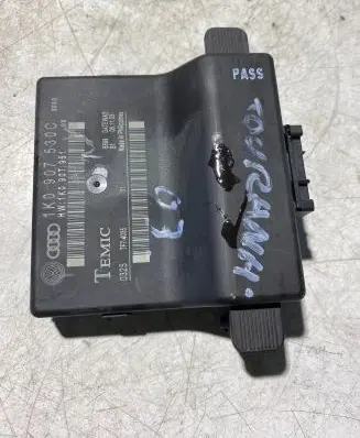 Volkswagen Touran I Gateway control module 1K0907530C 1K0907951