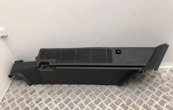 Trunk/boot lower side trim panel