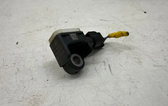 Maserati Ghibli Airbag deployment crash/impact sensor A1668210151