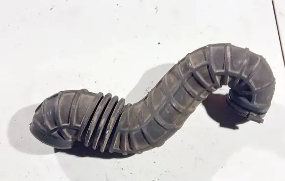 Audi A6 S6 C4 4A Air intake hose/pipe 4a0145747a