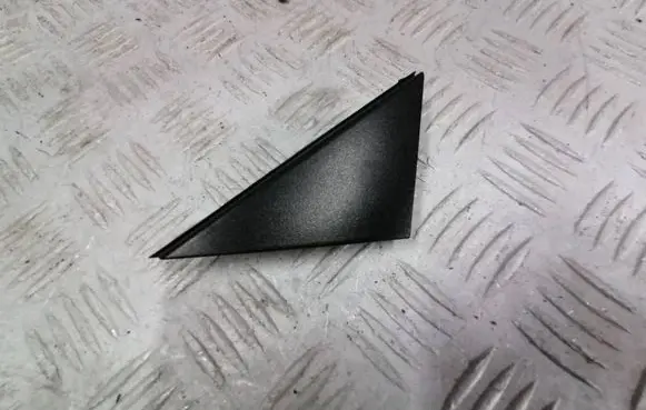 Hyundai Kona I Front door glass trim molding 86190J9000