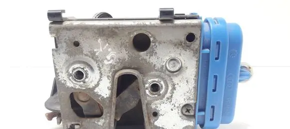 Audi A4 S4 B5 8D Rear door lock 4A0889015H
