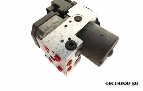 Volkswagen PASSAT B5 ABS Pump 8E0614111AJ 0265220526 0273004358