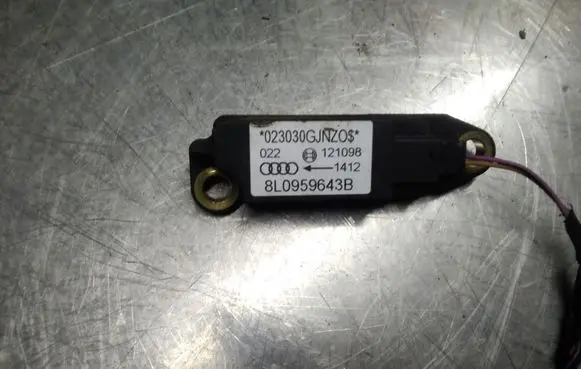 Audi A3 S3 8L Airbag deployment crash/impact sensor 8L0959643B 023030GJNZ0