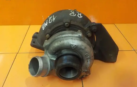 Land Rover Discovery 3 - LR3 Turbo 4H2Q6K682CG TUBOSPREZARKA