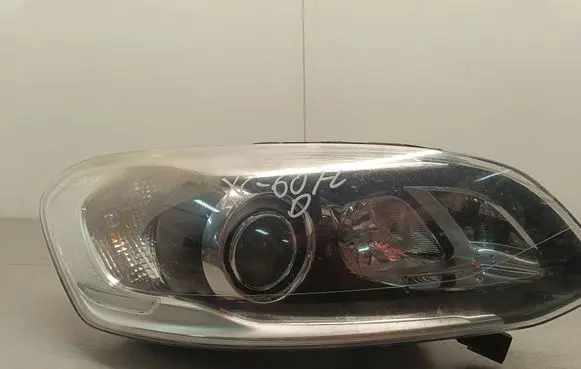 Volvo XC60 Headlight/headlamp 31395899 89907802 99Y413RS